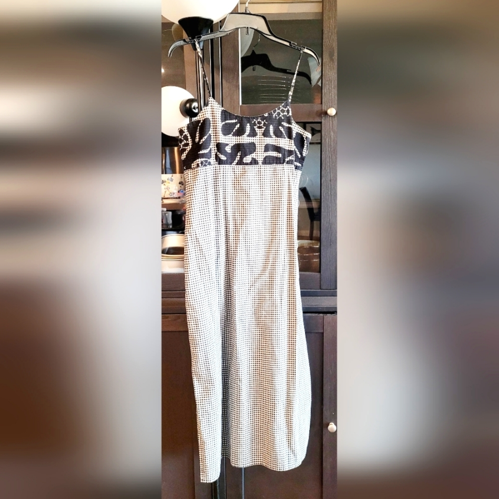 Manuheali'i Women's Medium Black/White Dress